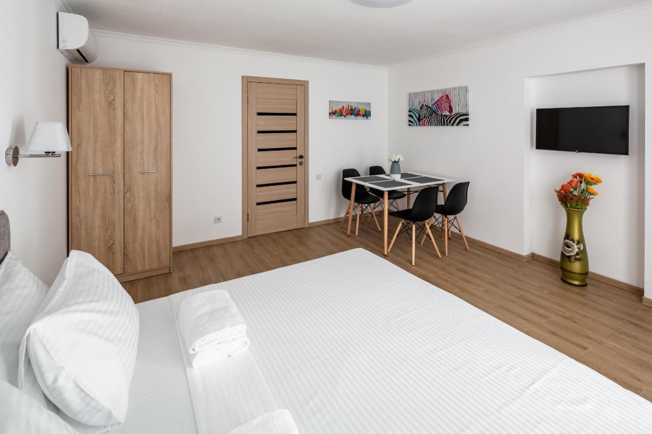 Alfa Apartments Staroevrejska 18 Lviv Ngoại thất bức ảnh